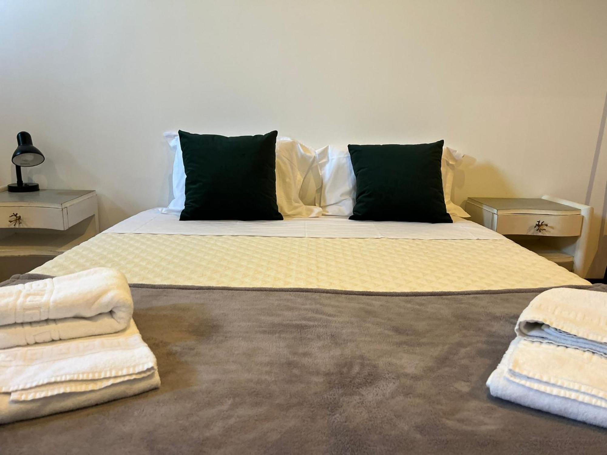 Quinta Santo Antonio Do Rio Farm stay Celorico Da Beira